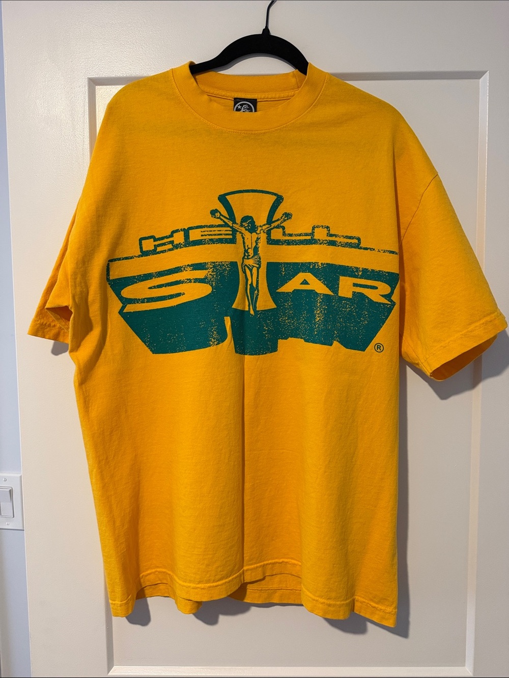 Hellstar Yellow Graphic Men's T-Shirt with Center Logo